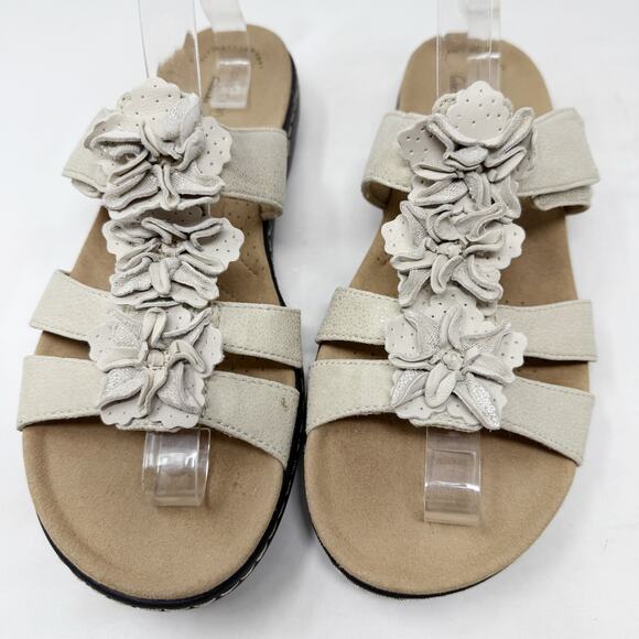 [Clarks] Cream Tan Leather Laurieann Judi Floral Comfort Sandals Hook & Loop 9 - Picture 7 of 12
